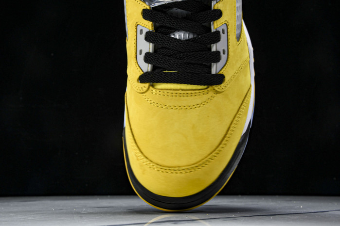 Jordan 5 Retro Tokyo T23 (2025) - IO3372-700