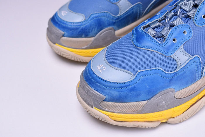 bl 17fw triple s“cream” washed show snea grey mens 483513w06e