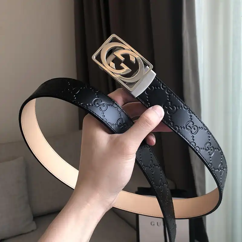 G*u*i s belte 1905bl0196