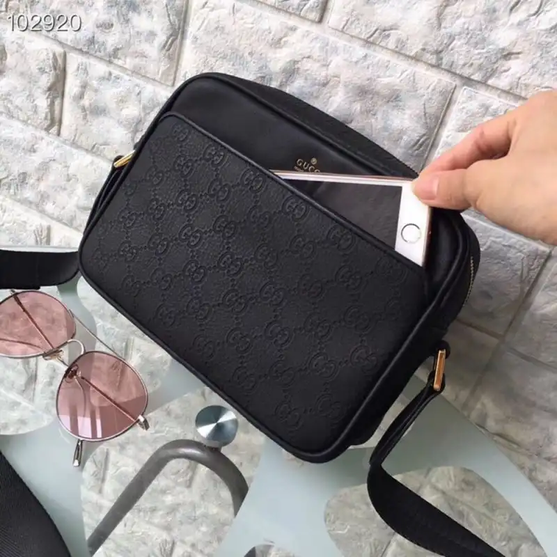 G*u*i bags 1910bb0095