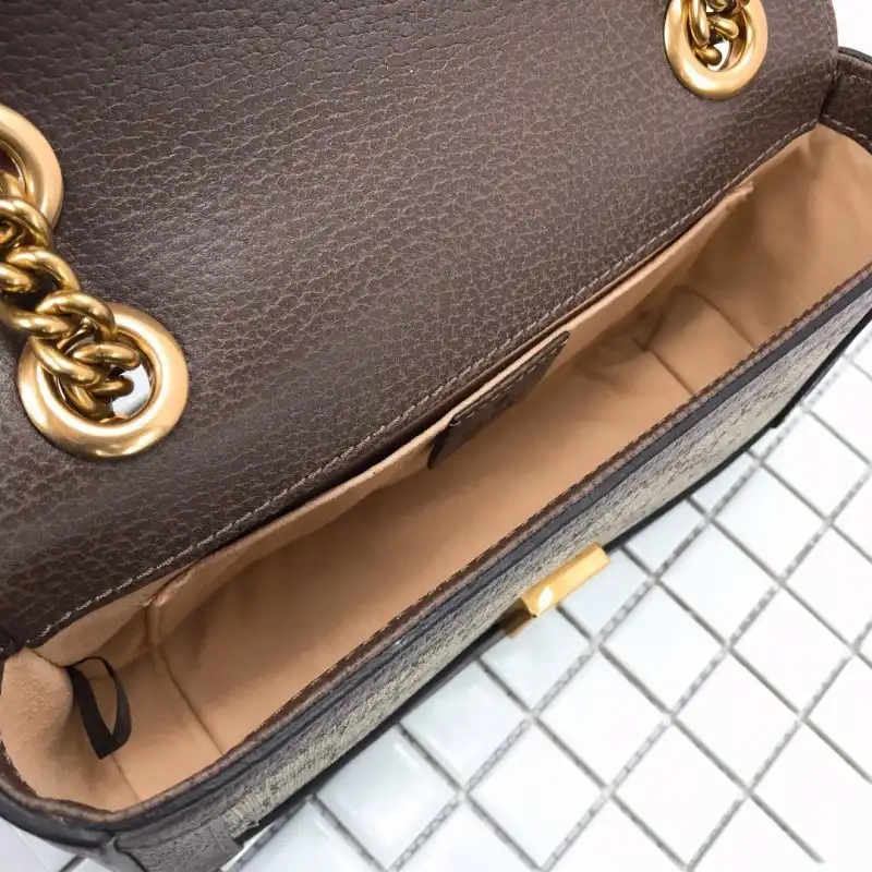 G*u*i bags 19b57g0017