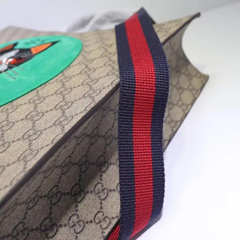 G*u*i tote bags 19gm0014