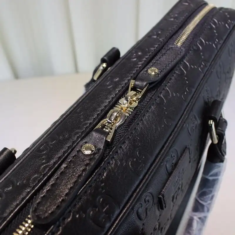 G*u*i briefcases 19gm0029