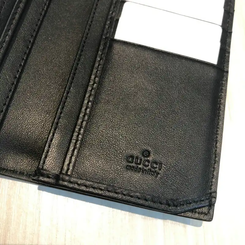 G*u*i bags 20guc0070