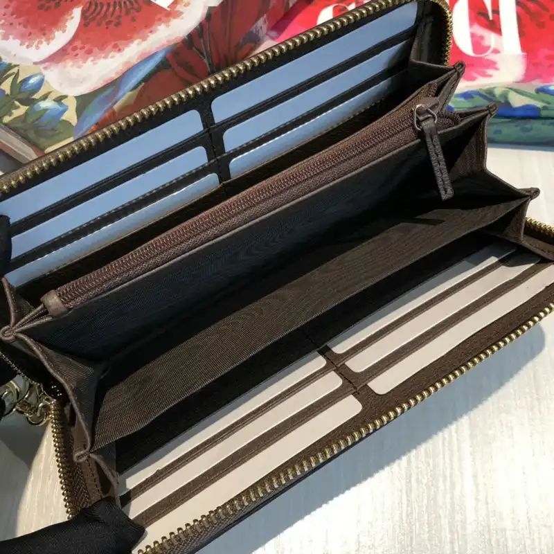 G*u*i bags 20guc0105