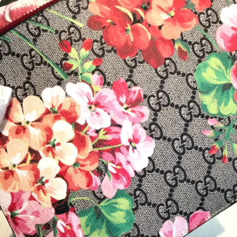 G*u*i bags 20guc0228