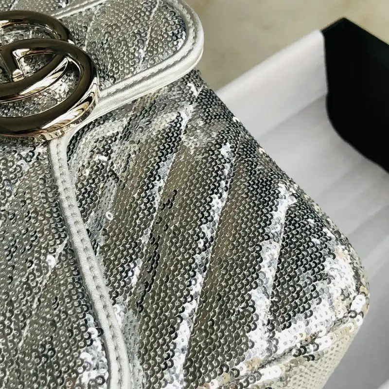 G*u*i bags 2101sh0048