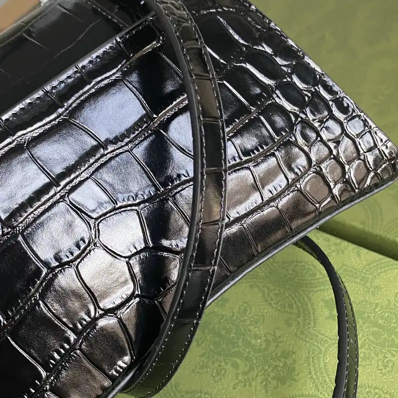 G*u*i bag 2112ya0069