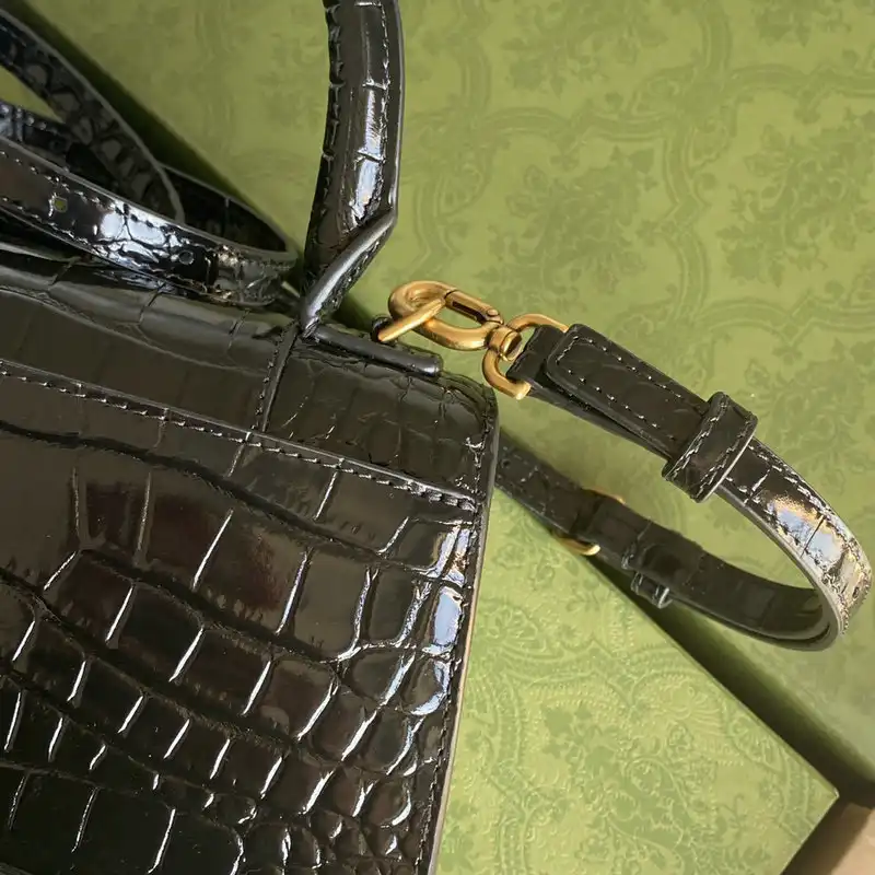 G*u*i bag 2112ya0071