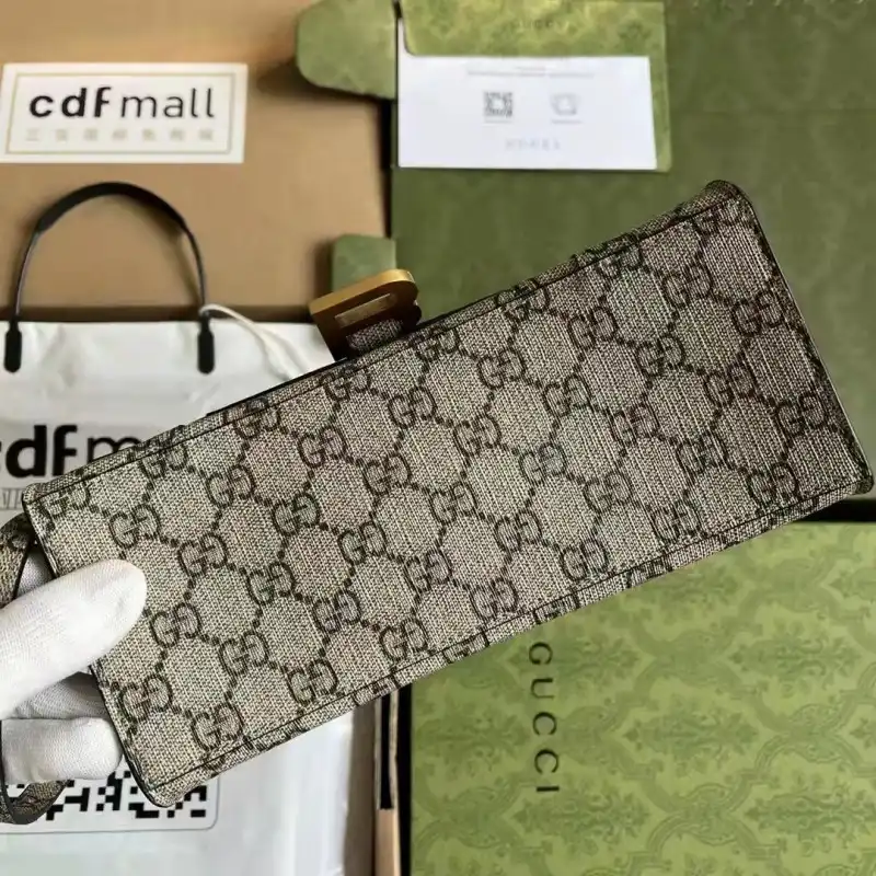 G*u*i bag 2203ht0002