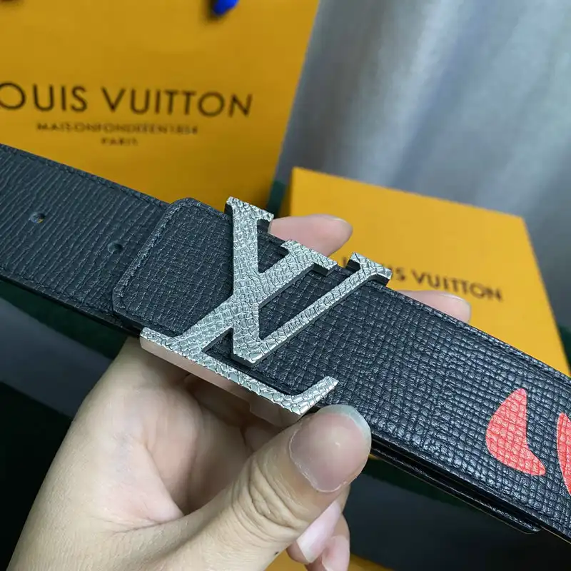LV Belts 2204XA0049
