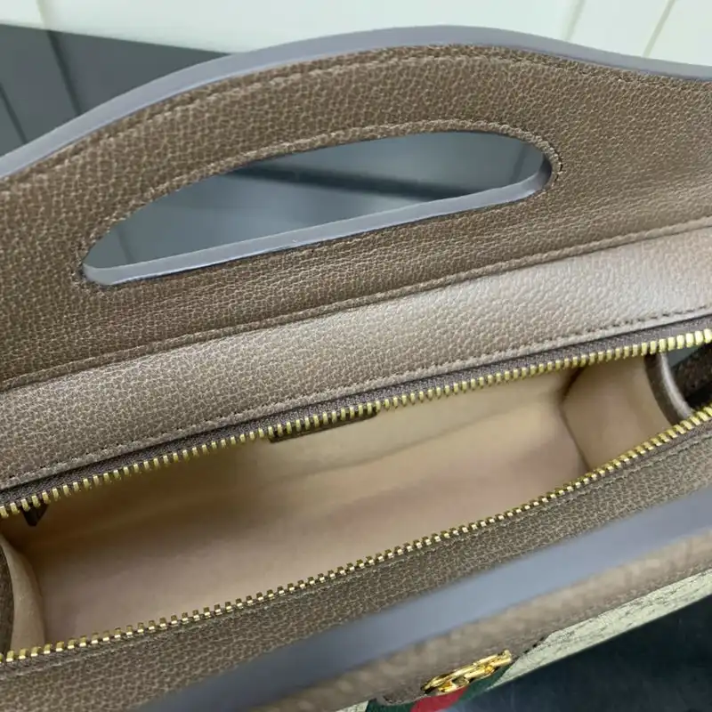 G*u*i bag 2205ya0015