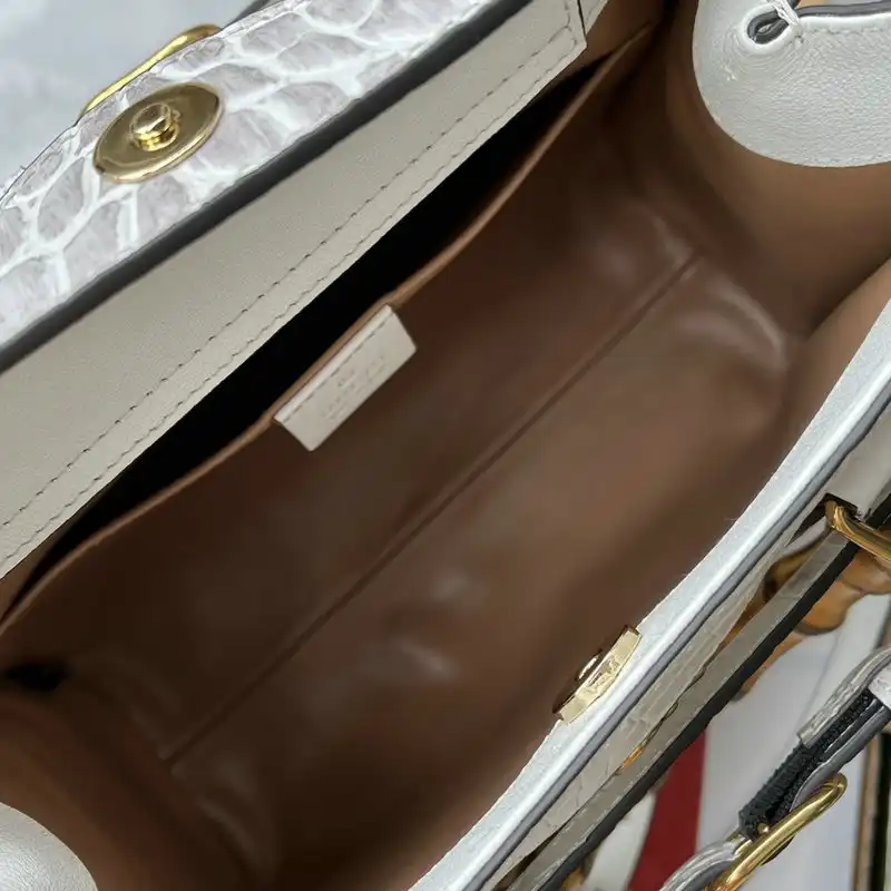 G*u*i bag 2205ya0043