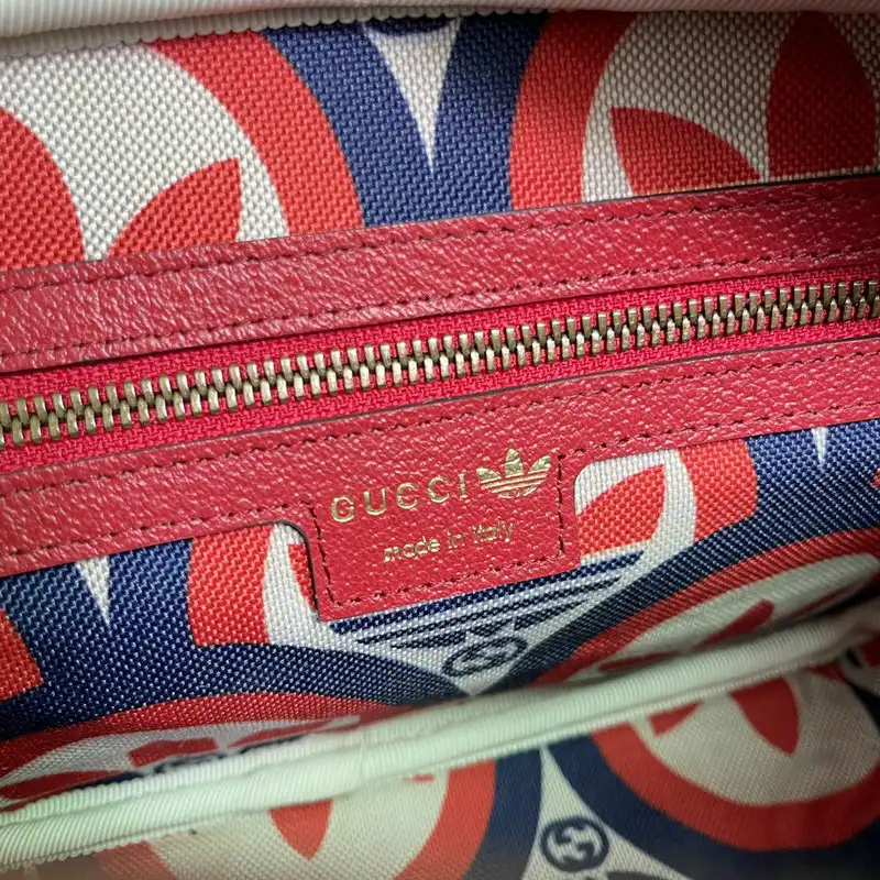 G*u*i bag 2208dj0040