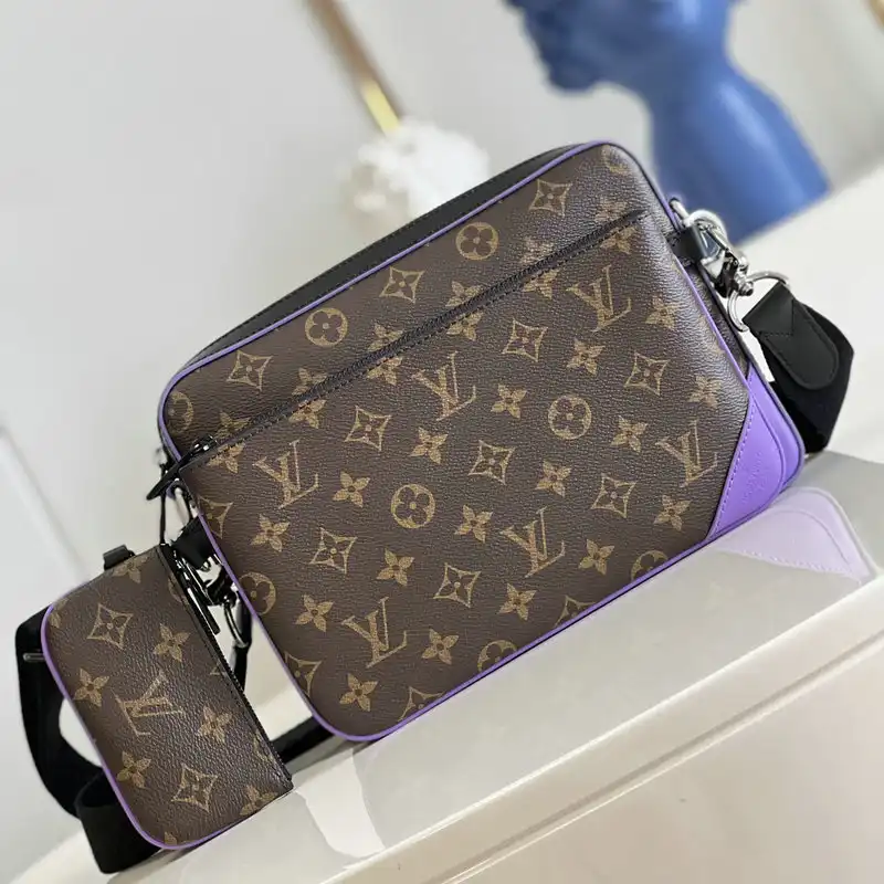 LV Bag 2208YA0040