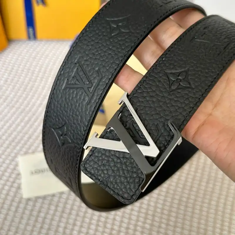 LV Belts 2301XF0027