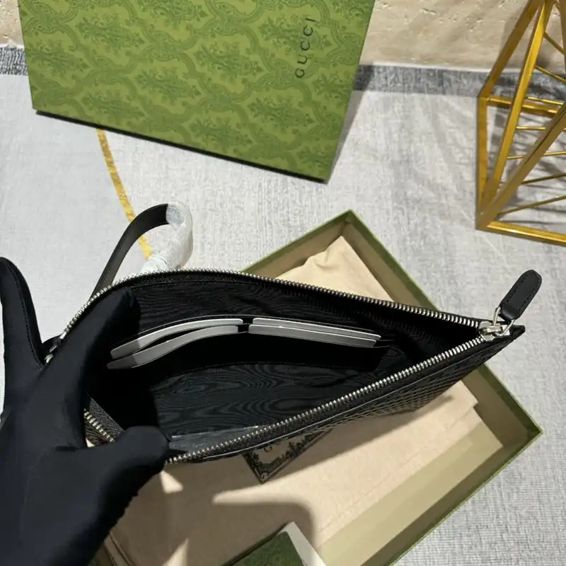 G*u*i bags 2409ya0042