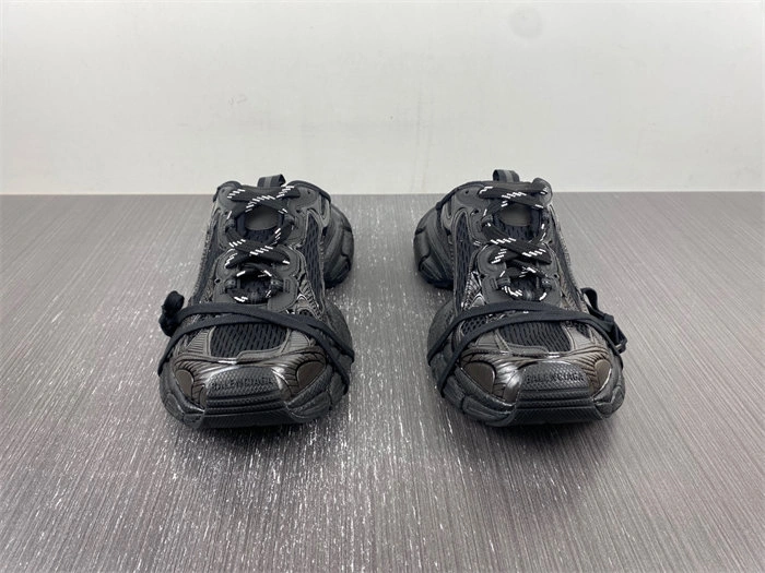 Lightweight Balenciaga 742672 W3XL1 4385