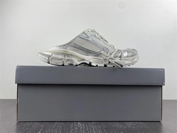 Balenciaga 742672 W3XL1 Chic 4386