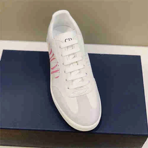 DR Sneaker WellDesigned 1135