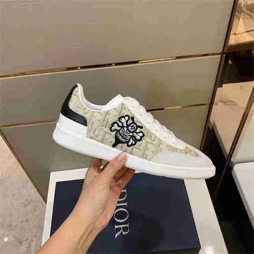 Stretchable DR Sneaker 1141