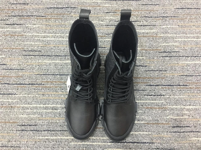 newstyle G*u*i boot women 513