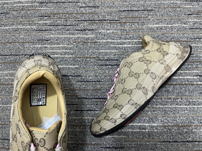 G*u*i rhyton sneaker zipup 262