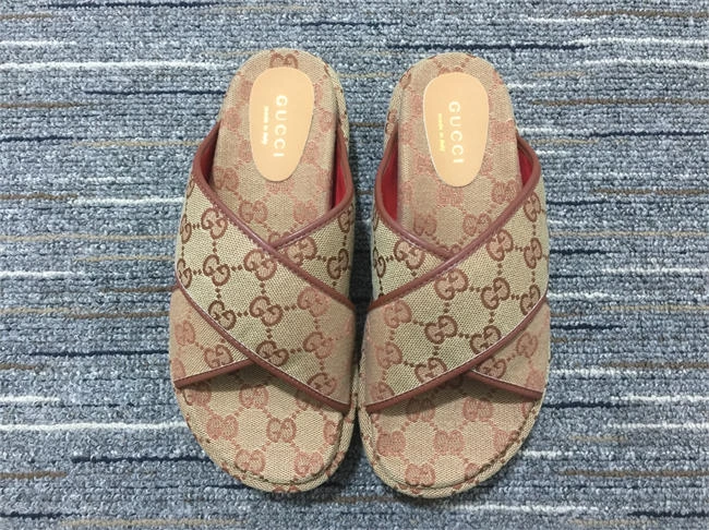 neat G*u*i side women 474