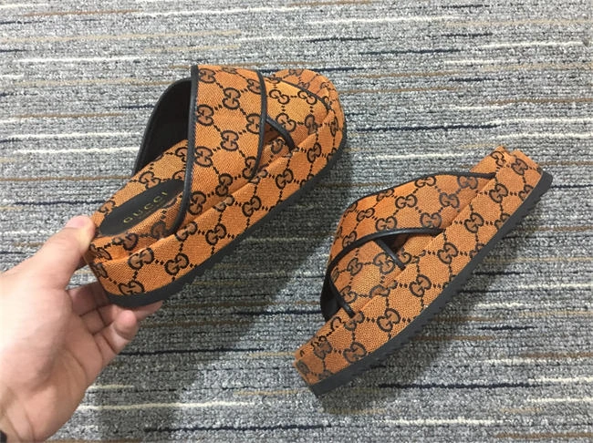 G*u*i side women classic 479