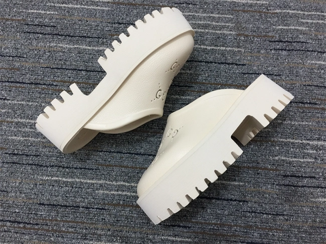 freshlook G*u*i slide 402