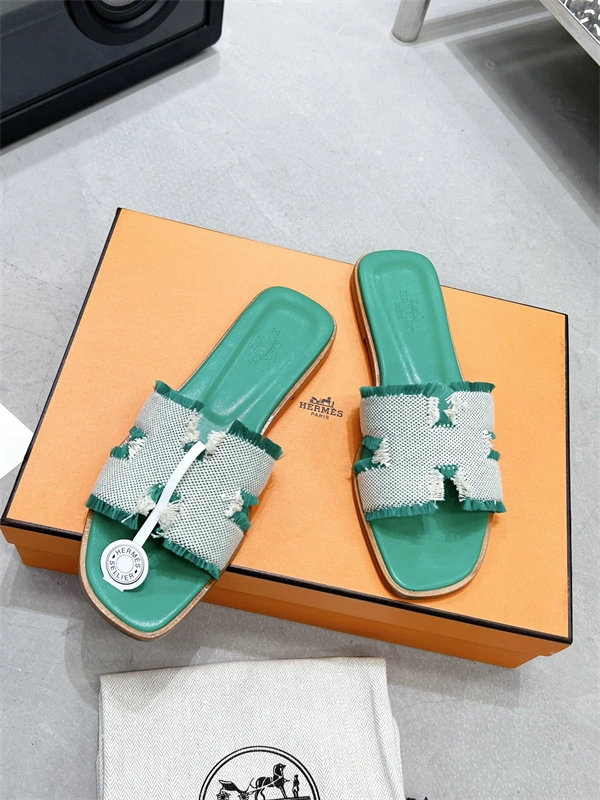 Premium H Slipper 2373