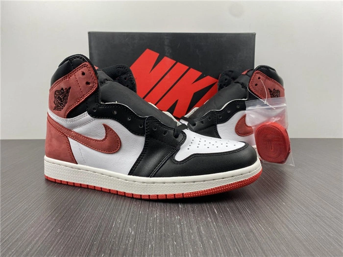 Jordan1 Retro Track Red 555088- Bold 3718
