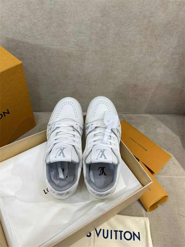 LV MoistureWicking 1856