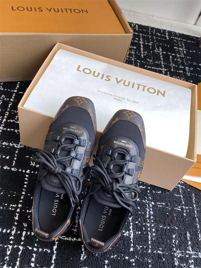 Louis Vuitton WeatherProof 1662