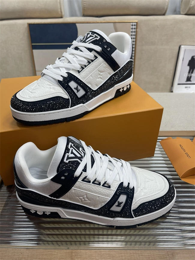 Lv Trainer Sneaker Sleek 2004