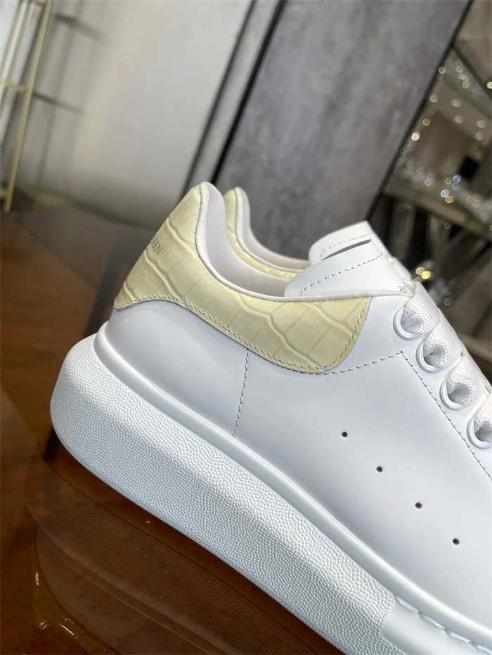 Mc Queen Stretchable 2529