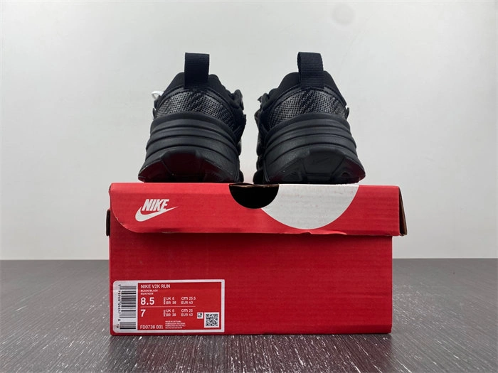 WaterResistant NIKEV2K Runtekk 3XL  FD0736- 5297