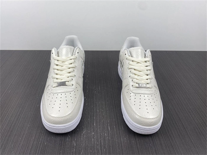 Lightweight Nike Air Force 1 LV Low Cream White Black 5149
