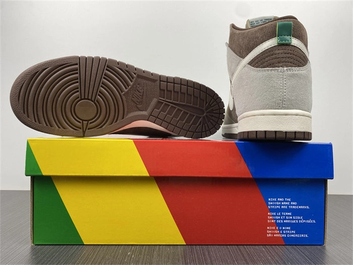 Nike Dunk High Light Chocolate DH5348- Modern 4760