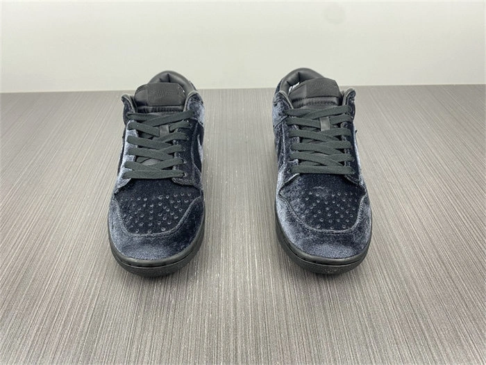 DailyWear Nike Dunk Low Dover Street Market Triple Black Velvet DH2686- 4769