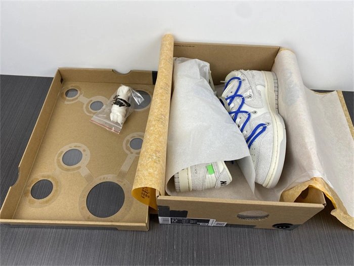 Compact Nike Dunk Low Off-White Lot 32 DJ0950- 5055