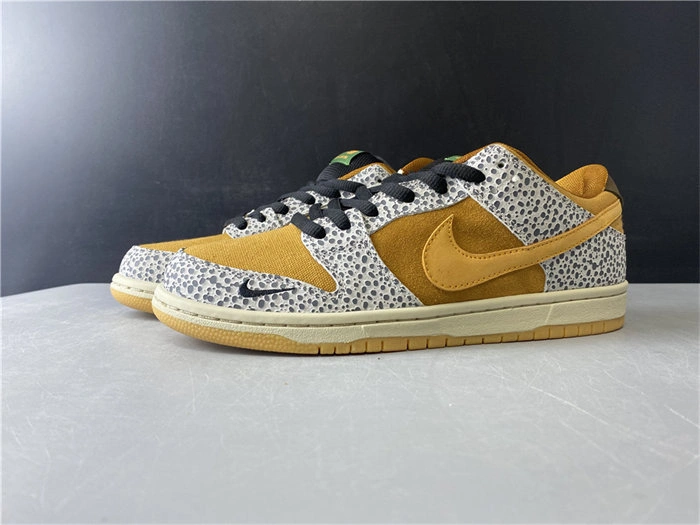 Versatile Nike SB Dunk Low Safari CD2563- 4904