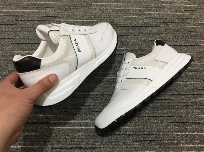 Prada Sneaker Functional 3381
